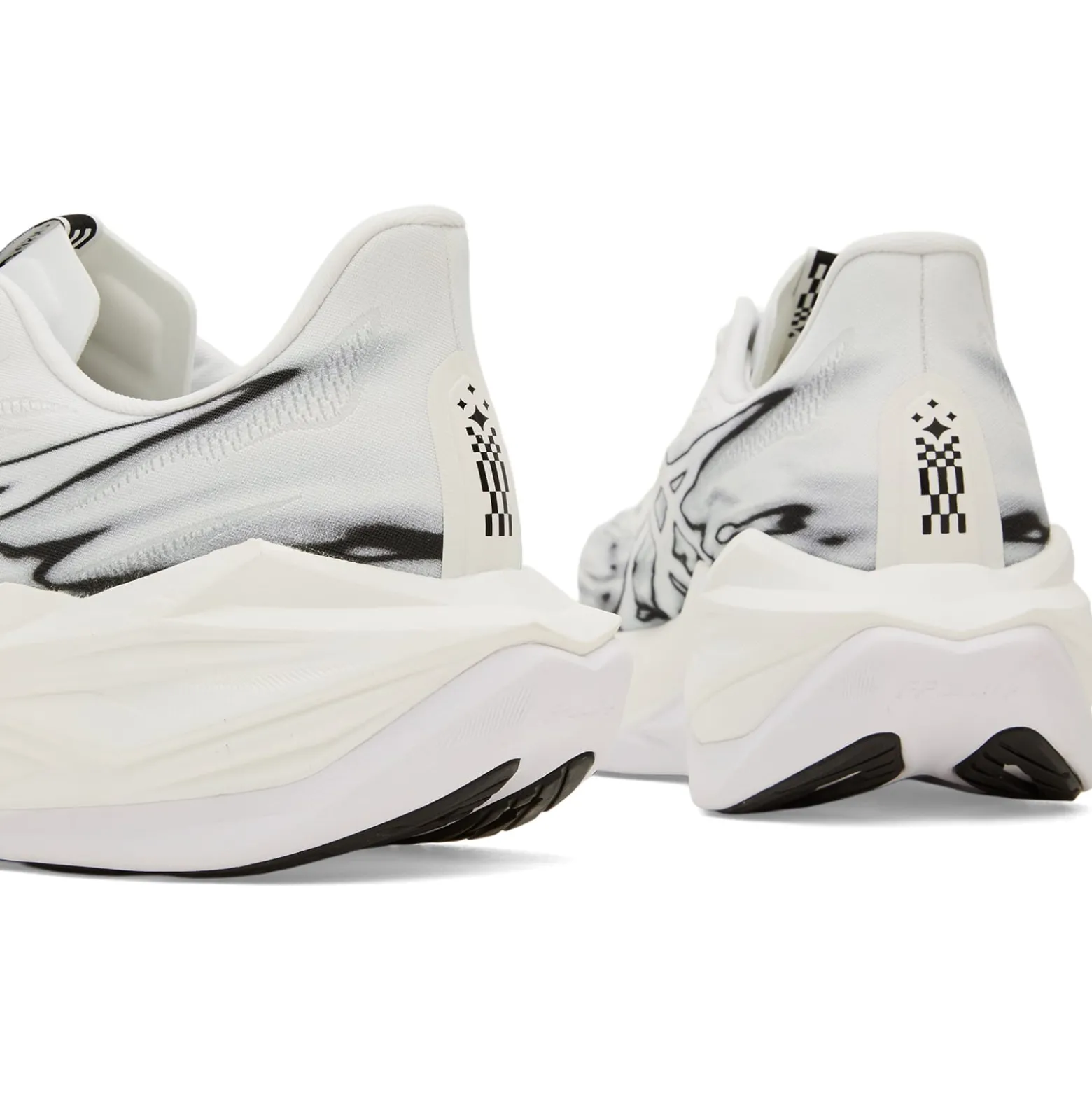 Asics Superblast 3 Sneaker