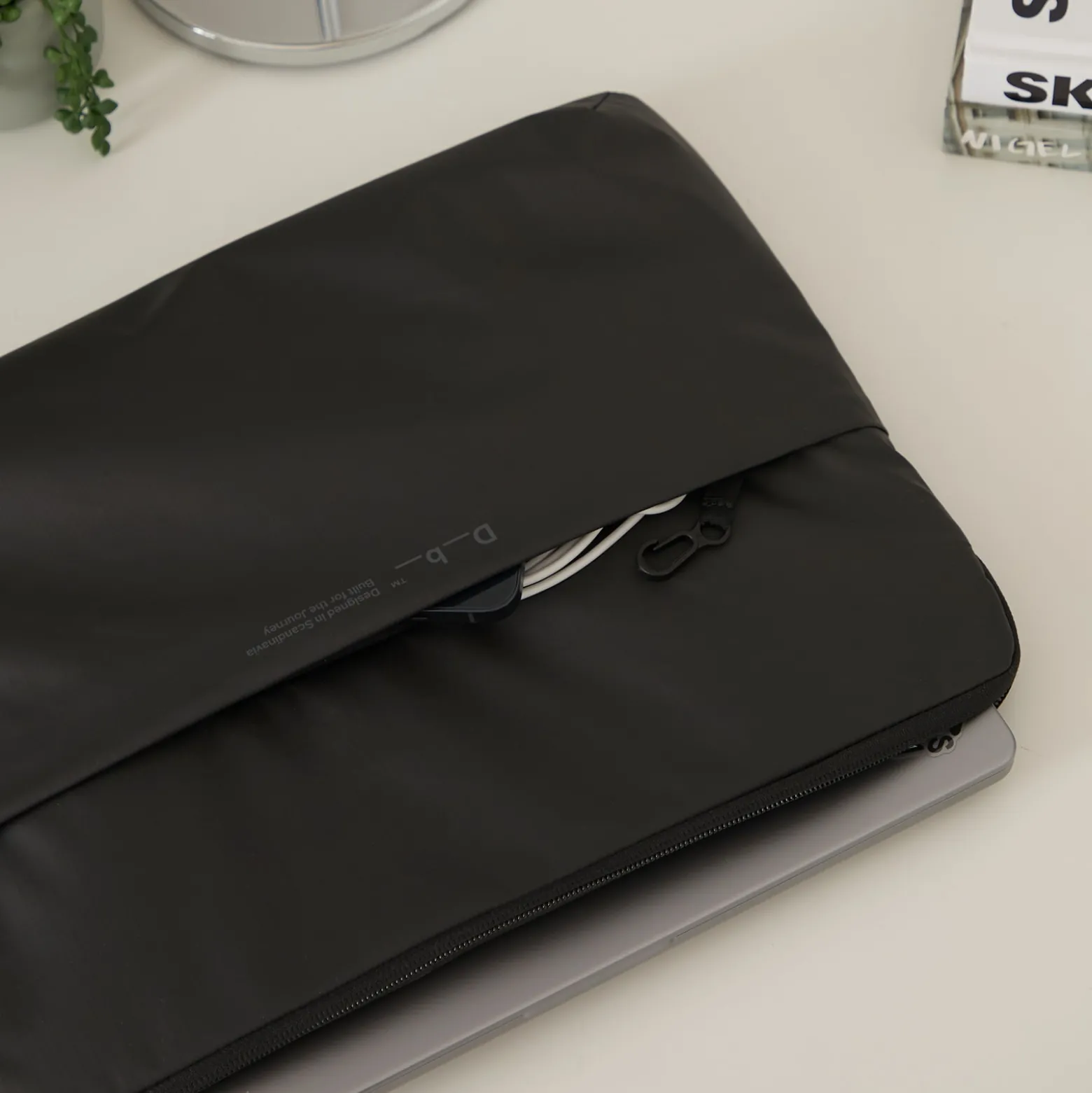 Db Journey Ramverk Laptop Sleeve - 16"
