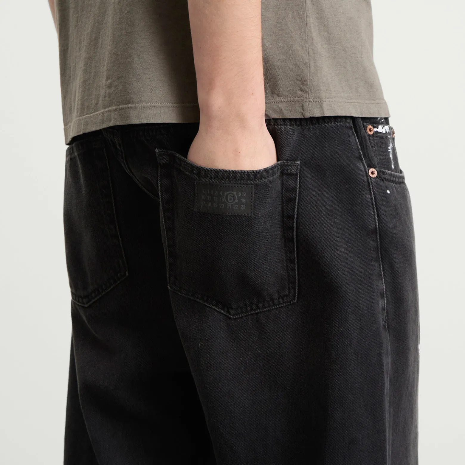 MM6 Maison Margiela Relaxed Straight Leg Elasticated Jeans