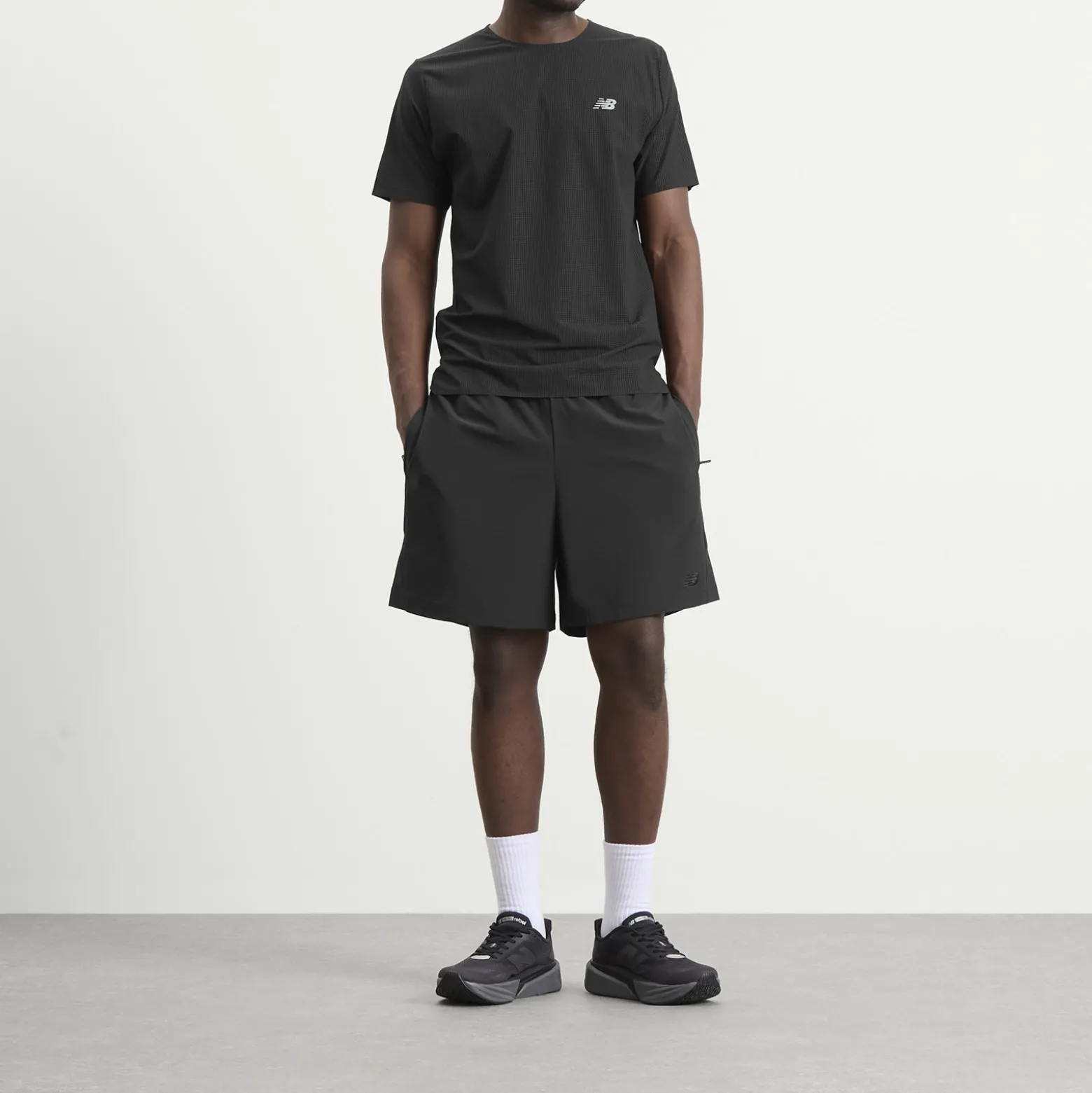 New Balance Athletics Stretch Woven Short 7"
