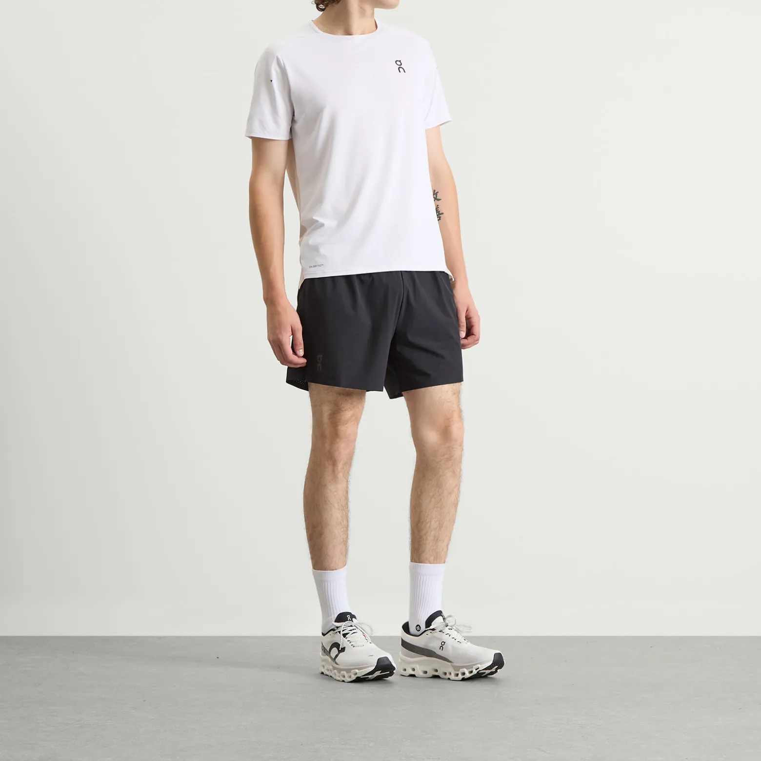 On 5" Performance Shorts