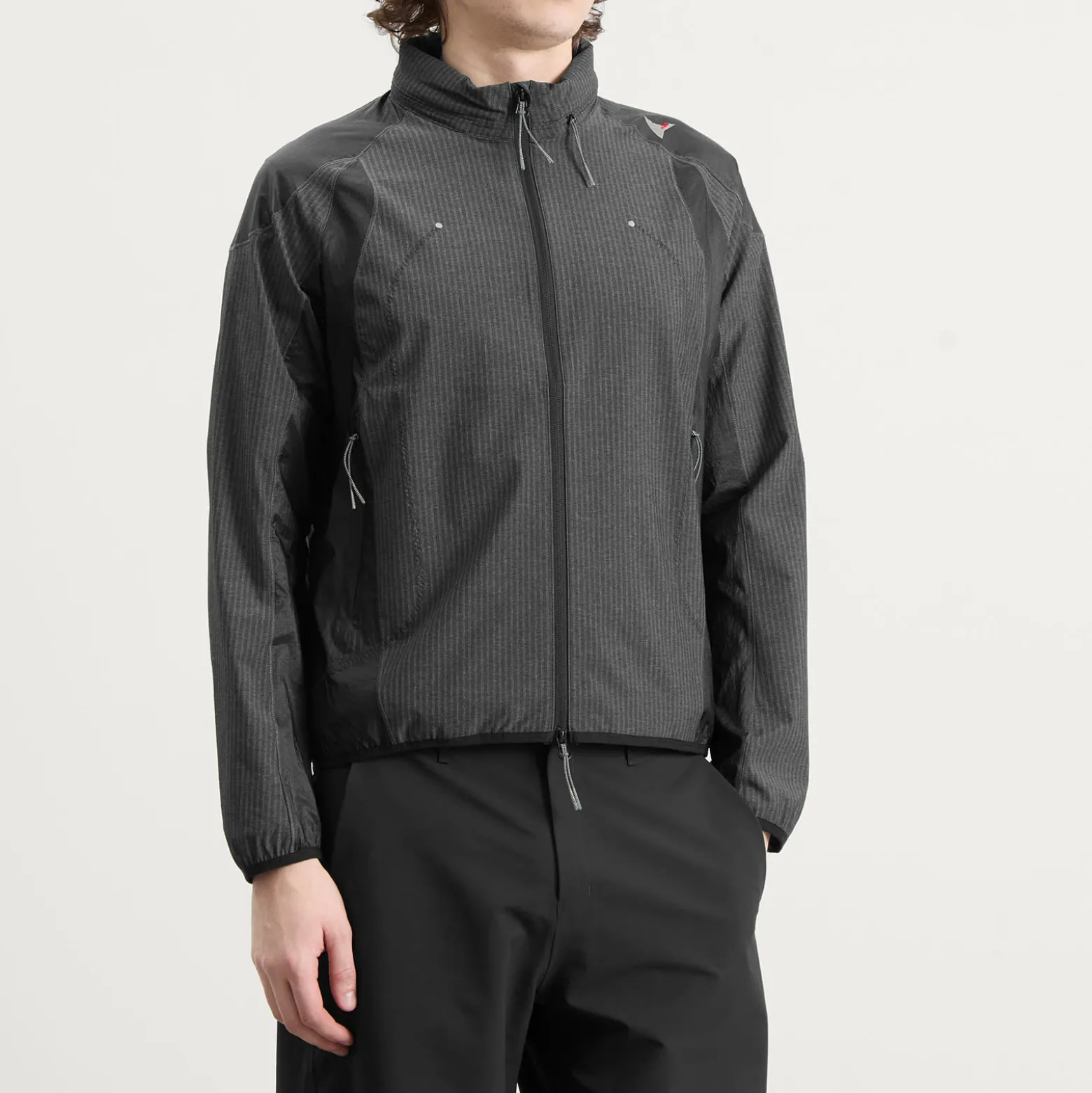 ROA Numb Pinstriped Hooded Wind Jacket